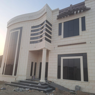 CURTAIN WALL