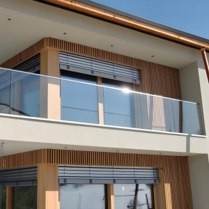 Glass Balcony Railing (1 + 1)